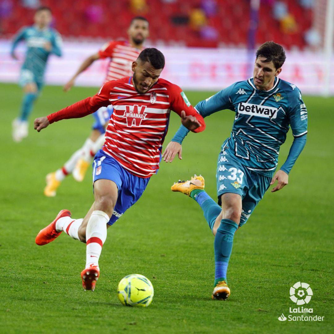 充满悬念的战斗：格拉纳达对阵皇家社会的简单介绍